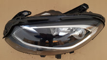 Laden Sie das Bild in den Galerie-Viewer, Frontscheinwerfer Mercedes-Benz W246 A2468205361 Links Scheinwerfer Headlight SCH1400998064zv