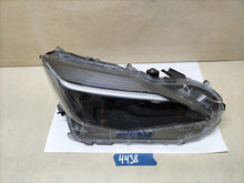 Laden Sie das Bild in den Galerie-Viewer, Frontscheinwerfer Toyota Yaris Cross 8739653-02 Full LED Rechts Headlight SCH3799781667xy