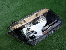 Load image into Gallery viewer, Frontscheinwerfer VW Crafter 7C1941006 Rechts Scheinwerfer Headlight SCH2819538983ph