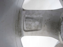 Laden Sie das Bild in den Galerie-Viewer, 1x Alufelge 16 Zoll 7.0&quot; 5x100 46ET 6V0601025B Skoda Fabia Iii Rim Wheel