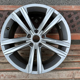 1x Alufelge 18 Zoll 8.0