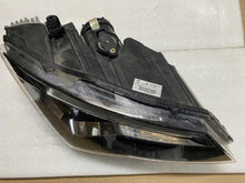 Laden Sie das Bild in den Galerie-Viewer, Frontscheinwerfer Seat Ateca 90117434 LED Rechts Scheinwerfer Headlight