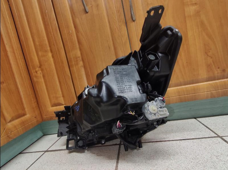 Frontscheinwerfer Mazda II LED Rechts Scheinwerfer Headlight SCH6912526319ih