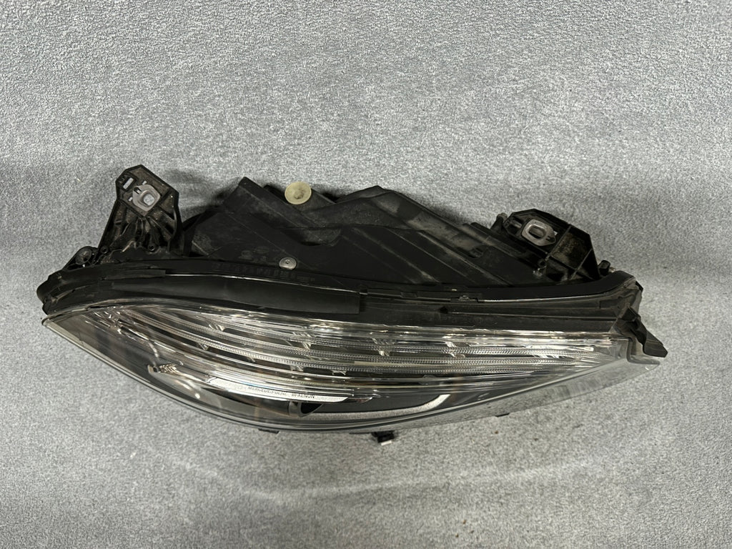 Frontscheinwerfer Mercedes-Benz W176 A1768204361 Xenon Rechts Headlight SCH7633474227vz
