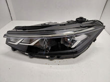 Laden Sie das Bild in den Galerie-Viewer, Frontscheinwerfer VW Passat 3J1941005 LED Links Scheinwerfer Headlight SCH3475317646fr
