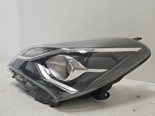 Laden Sie das Bild in den Galerie-Viewer, Frontscheinwerfer Toyota Yaris Links Scheinwerfer Headlight