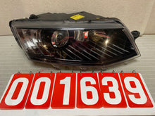 Load image into Gallery viewer, Frontscheinwerfer Skoda Octavia III 5E1941016B Xenon Rechts Headlight SCH1327809781so