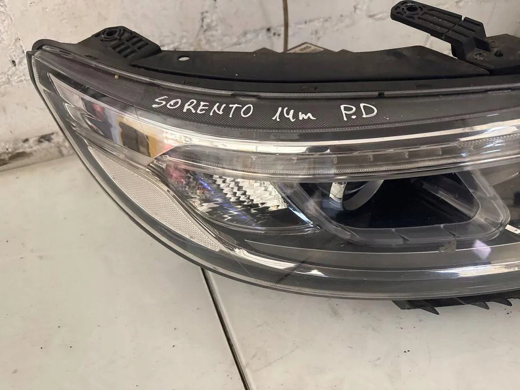 Frontscheinwerfer Kia Sorento II 921022P560 Links Scheinwerfer Headlight SCH9863027397ia