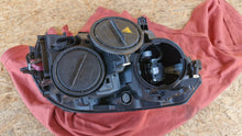 Laden Sie das Bild in den Galerie-Viewer, Frontscheinwerfer Mercedes-Benz W204 A2048201539 Links Scheinwerfer Headlight SCH1983524682sy