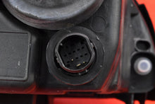 Laden Sie das Bild in den Galerie-Viewer, Frontscheinwerfer Volvo S Links Scheinwerfer Headlight SCH8918702110px