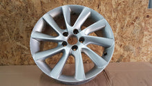 Laden Sie das Bild in den Galerie-Viewer, 1x Alufelge 17 Zoll 7.0&quot; 5x108 50ET 31341739 Volvo S60 S80 V60 V70 Rim Wheel