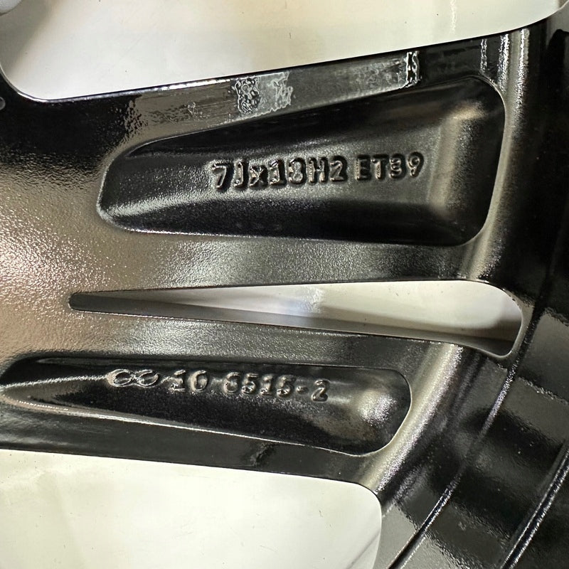 1x Alufelge 18 Zoll 7.0" 5x100 39ET Glanz Schwarz 2GM601025H Vw Rim Wheel