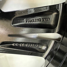 Laden Sie das Bild in den Galerie-Viewer, 1x Alufelge 18 Zoll 7.0&quot; 5x100 39ET Glanz Schwarz 2GM601025H Vw Rim Wheel