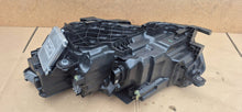 Laden Sie das Bild in den Galerie-Viewer, Frontscheinwerfer Skoda Octavia IV 5E4941036 Rechts Scheinwerfer Headlight SCH1807547142kg