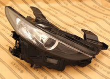 Laden Sie das Bild in den Galerie-Viewer, Frontscheinwerfer Mazda III BCJH-51030 LED Rechts Scheinwerfer Headlight