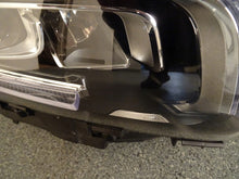Laden Sie das Bild in den Galerie-Viewer, Frontscheinwerfer Mercedes-Benz H247 A2479063100 Ein Satz Scheinwerfer Headlight SCH5081121483bi