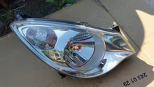 Laden Sie das Bild in den Galerie-Viewer, Frontscheinwerfer Opel Agila B 35100-52K00 Rechts Scheinwerfer Headlight