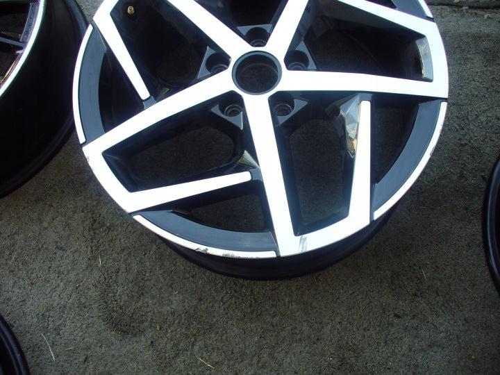 1x Alufelge 18 Zoll 7.5" 5x112 51ET Glanz Silber 5H0601025 VW Golf VIII I FEL1320741426gy