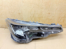 Load image into Gallery viewer, Frontscheinwerfer Toyota Corolla 81110-02S60 Rechts Scheinwerfer Headlight SCH7780182823us