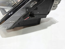 Laden Sie das Bild in den Galerie-Viewer, Frontscheinwerfer Seat Ateca 576941007B Full LED Ein Stück (Rechts oder Links)