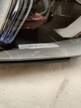 Laden Sie das Bild in den Galerie-Viewer, Frontscheinwerfer Mercedes-Benz Gle A1679065806 LED Rechts Headlight