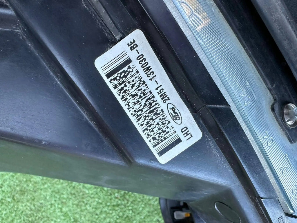 Frontscheinwerfer Ford Focus 2M51-13W029-BE 2M51-13W030-BE Ein Satz Headlight SCH4120662706dw