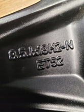 Laden Sie das Bild in den Galerie-Viewer, 1x Alufelge 18 Zoll 5x112 A2064015200 Mercedes-Benz W206 Rim Wheel FEL2831767853hs