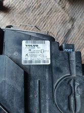 Laden Sie das Bild in den Galerie-Viewer, Frontscheinwerfer Volvo S40 II 31265699 Rechts Scheinwerfer Headlight SCH4329149014kw
