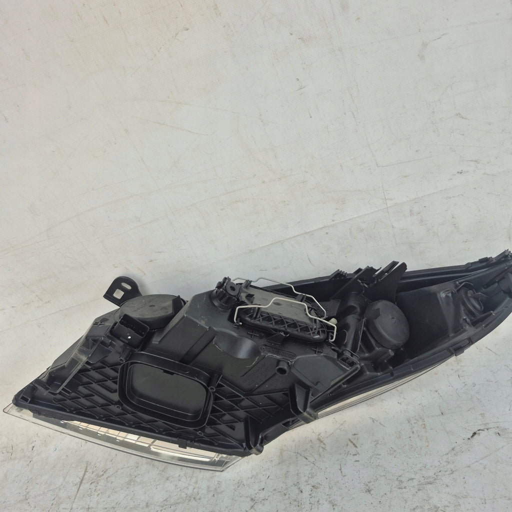 Frontscheinwerfer Renault Megane III 260108719R Rechts Scheinwerfer Headlight SCH8067619759rh