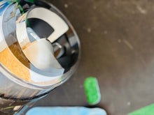 Load image into Gallery viewer, Frontscheinwerfer VW New Beetle 5CZ941031 Xenon Links Scheinwerfer Headlight SCH6109340699mp