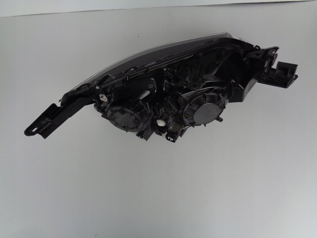 Frontscheinwerfer Mitsubishi L200 8301D377 Links Scheinwerfer Headlight