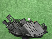 Laden Sie das Bild in den Galerie-Viewer, Frontscheinwerfer Mitsubishi Eclipse Cross I 100-6714S Rechts Headlight SCH3962790723pg