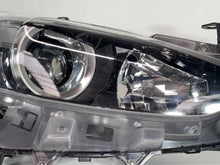Load image into Gallery viewer, Frontscheinwerfer Mazda 3 I BSP451030 Rechts Scheinwerfer Headlight SCH5869570611wx