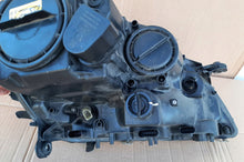 Laden Sie das Bild in den Galerie-Viewer, Frontscheinwerfer Mercedes-Benz W164 A1648205861 Links Scheinwerfer Headlight SCH6846416076qb