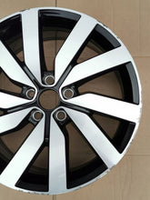 Load image into Gallery viewer, 1x Alufelge 18 Zoll 7N0601025P VW Sharan Rim Wheel FEL2836250975xi