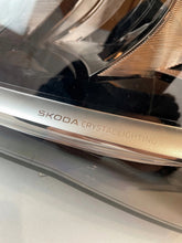Laden Sie das Bild in den Galerie-Viewer, Frontscheinwerfer Skoda Superb I 3P1941015 992941571AH Links Headlight SCH9071731822dt