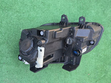Laden Sie das Bild in den Galerie-Viewer, Frontscheinwerfer Hyundai Kona 92102J9500 Rechts Scheinwerfer Headlight SCH7019624400ik