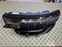 Load image into Gallery viewer, Frontscheinwerfer Skoda Kamiq 658941015 LED Links Scheinwerfer Headlight SCH9462489074ar