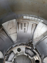 Load image into Gallery viewer, 1x Alufelge 16 Zoll 6.5&quot; 4x108 20ET Glanz Silber 9678398177 Peugeot 2008