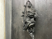 Laden Sie das Bild in den Galerie-Viewer, Frontscheinwerfer Renault I Rechts Scheinwerfer Headlight SCH1806243835qb