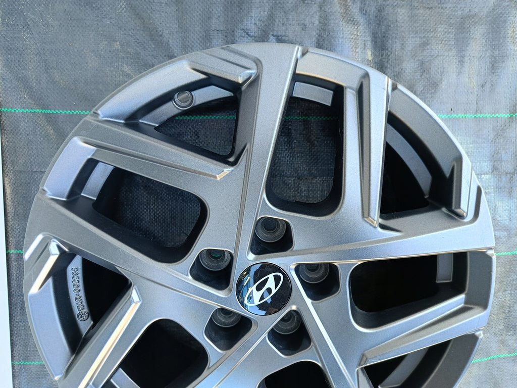 1x Alufelge 17 Zoll 7.0" 5x114.3 50ET BE400ADE07GR Hyundai Kona Rim Wheel