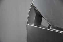 Load image into Gallery viewer, 4x Alufelge 17 Zoll 6.5" 5x112 46ET Glanz Silber 5H0601025B VW Golf Viii FEL3509042914jr