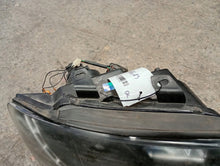 Laden Sie das Bild in den Galerie-Viewer, Frontscheinwerfer Audi A4 B6 RSD-100203A LED Ein Stück (Rechts oder Links)