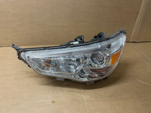 Laden Sie das Bild in den Galerie-Viewer, Frontscheinwerfer Mitsubishi Asx 63943517 Xenon Links Scheinwerfer Headlight