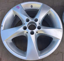 Laden Sie das Bild in den Galerie-Viewer, 1x Alufelge 17 Zoll 7.0" 5x112 51ET A4474012200 Mercedes-Benz Vito W447 FEL9634729419bq