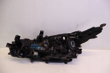 Laden Sie das Bild in den Galerie-Viewer, Frontscheinwerfer Toyota Corolla 81110-02T30 Rechts Scheinwerfer Headlight SCH5226334032sc