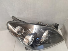 Laden Sie das Bild in den Galerie-Viewer, Frontscheinwerfer Opel Astra H Xenon Rechts Scheinwerfer Headlight SCH8556646712ps