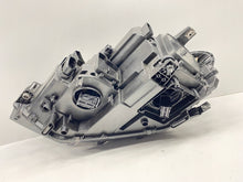 Laden Sie das Bild in den Galerie-Viewer, Frontscheinwerfer VW Touran 5TB941082A 5TB941082B LED Rechts Headlight SCH6355722721gr