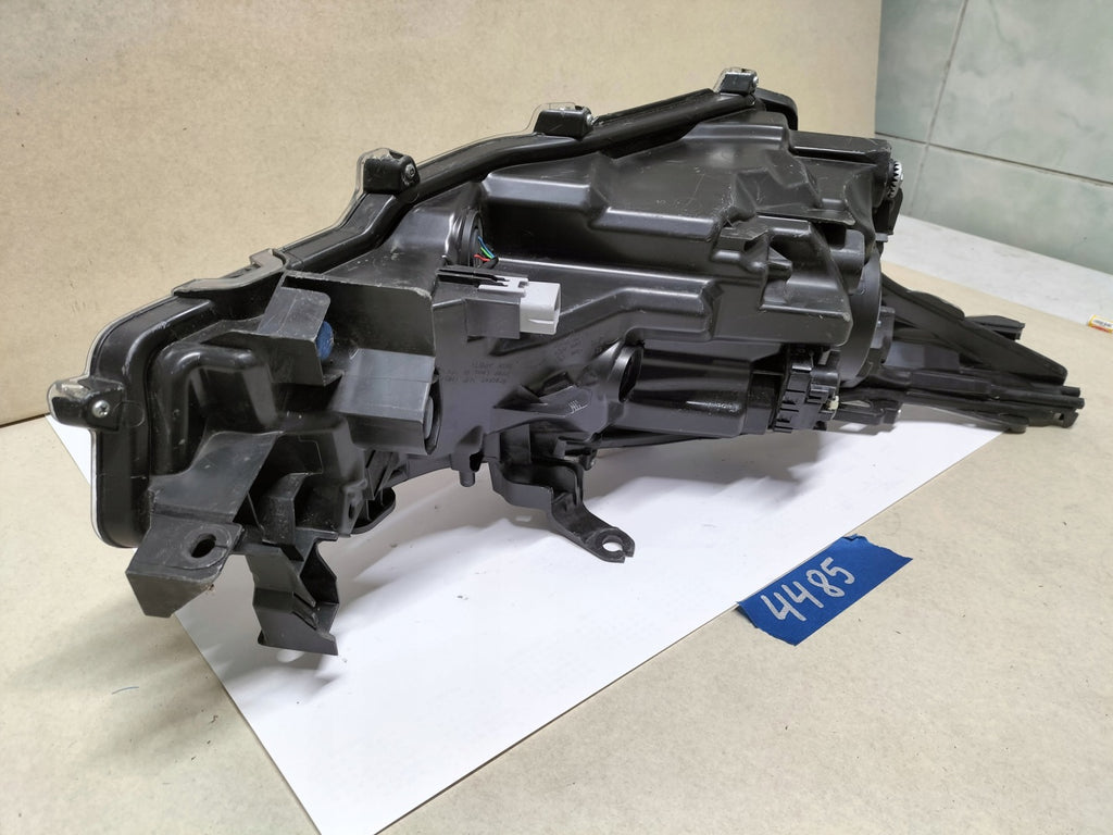 Frontscheinwerfer Toyota Corolla 81150-02T31 Links Scheinwerfer Headlight SCH8035878319uh