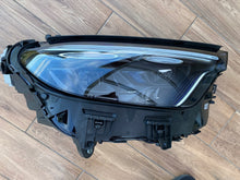 Laden Sie das Bild in den Galerie-Viewer, Frontscheinwerfer Mercedes-Benz Glc A2549062402 LED Rechts Headlight SCH4648130063at